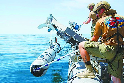 在中国近海投放上百架潜航器,美军挑起水下暗战会伤及谁?