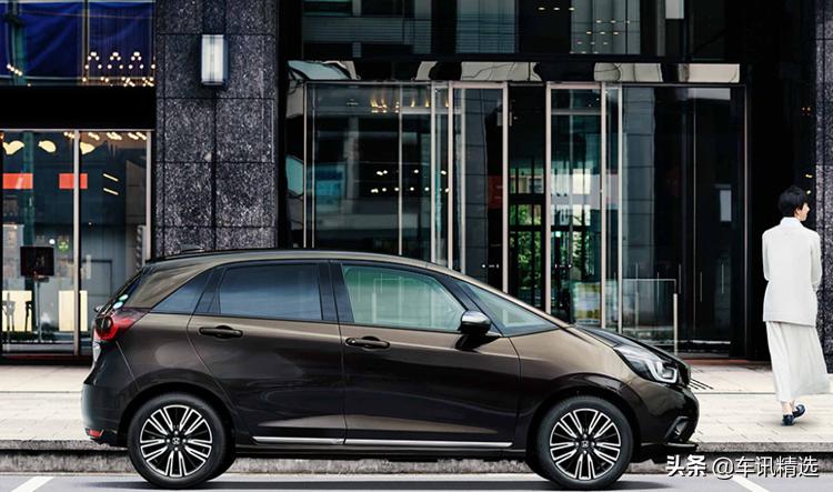 7座家用车10万左右省油合资,10万到20万安全省油的国产车推荐