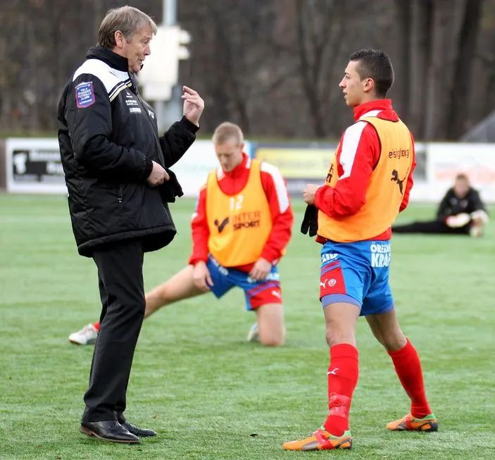 久尔吉奇小传丨塞国脚欧联杯梅开二度，哈马比坏男孩罢训投蓉