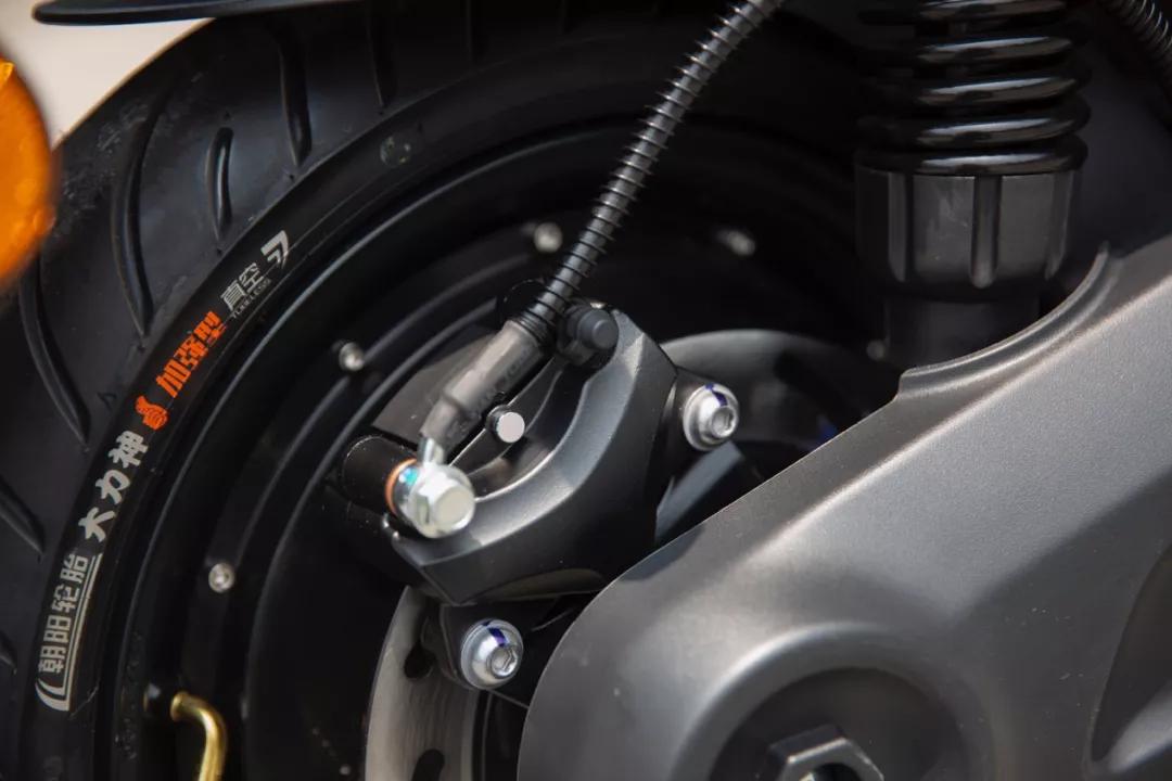 雅迪轻便摩托T9D能装多大电池,雅迪t9