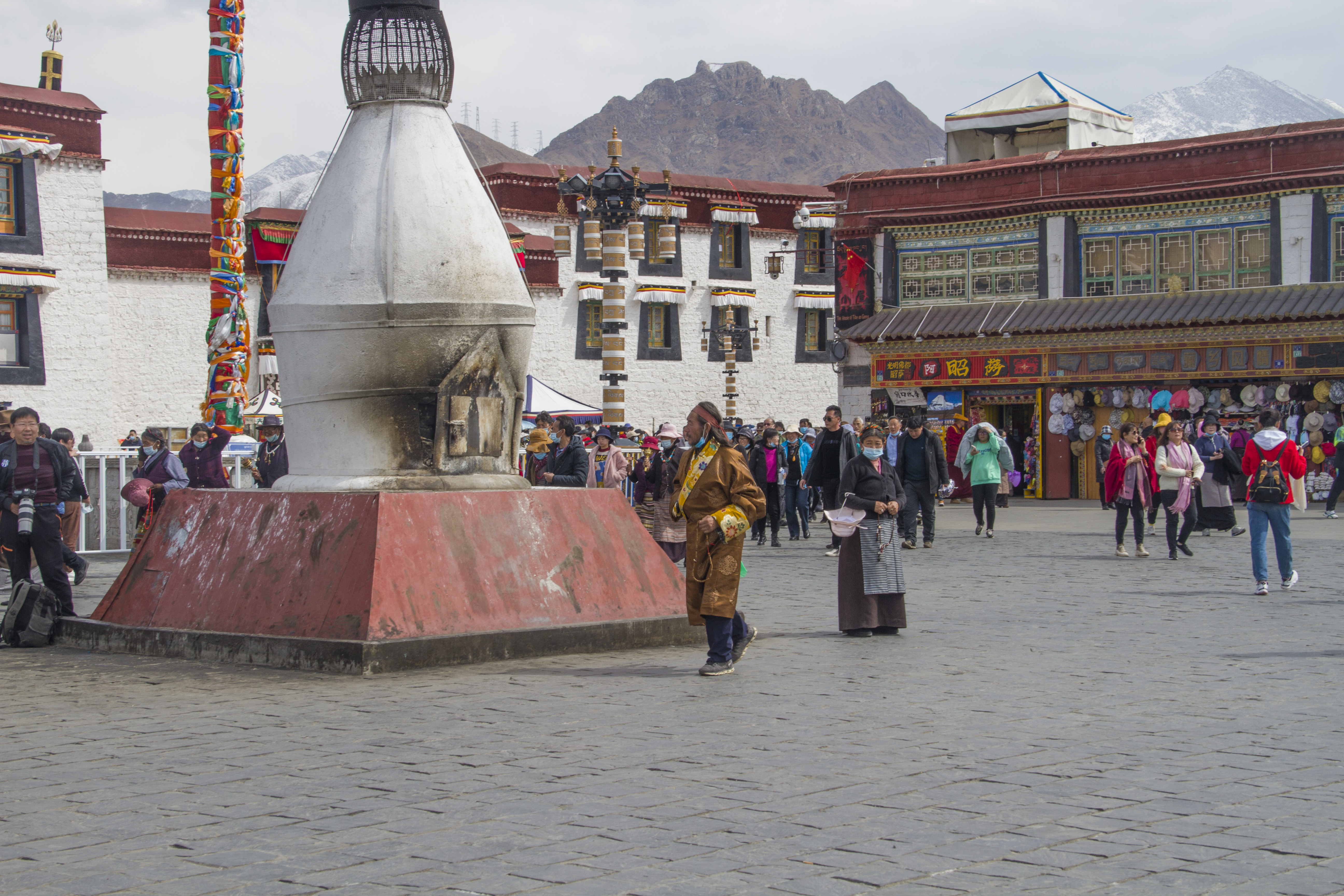 藏民族宗教习俗,世界各地宗教美景