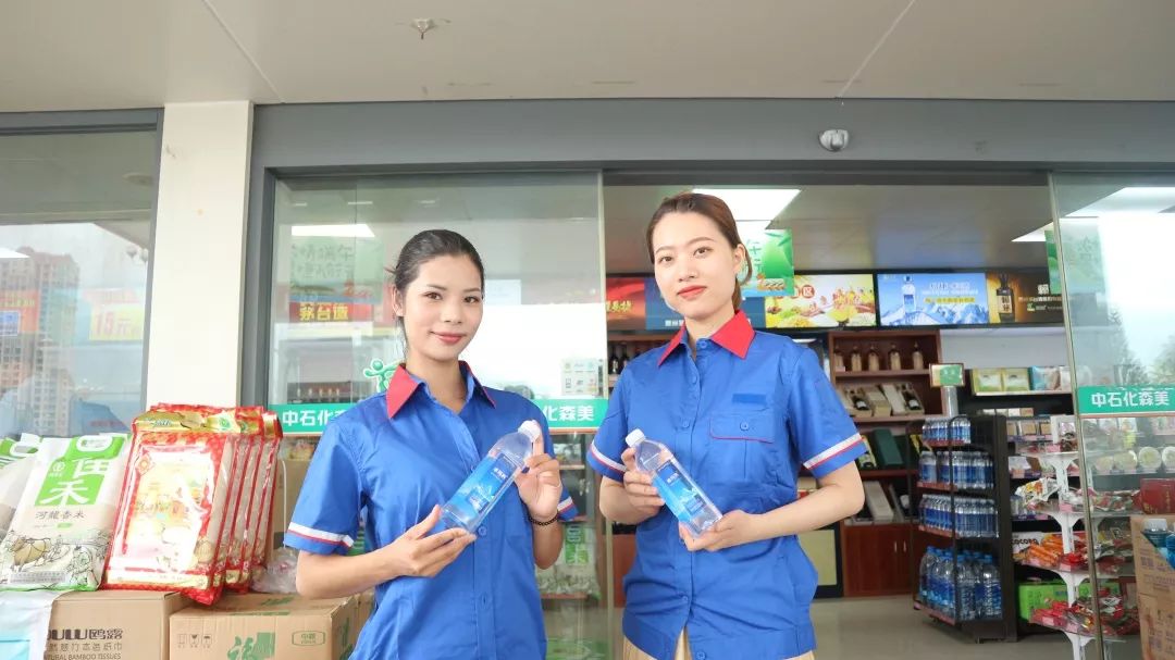 加油站这些事千万不要做,中石化加油站加油服务全过程