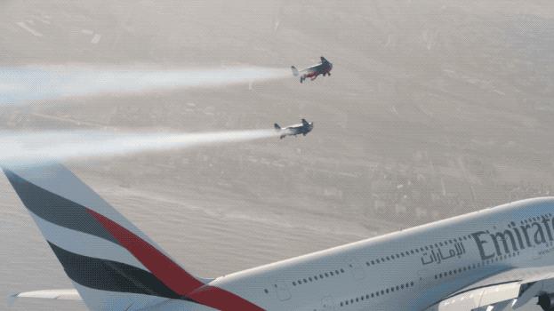 迪拜土豪新玩具无人机送你上天,迪拜喷气机起飞