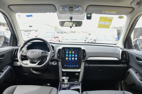 ix35现代2018款2.0自动挡落地价,现代ix352.0自吸顶配价格