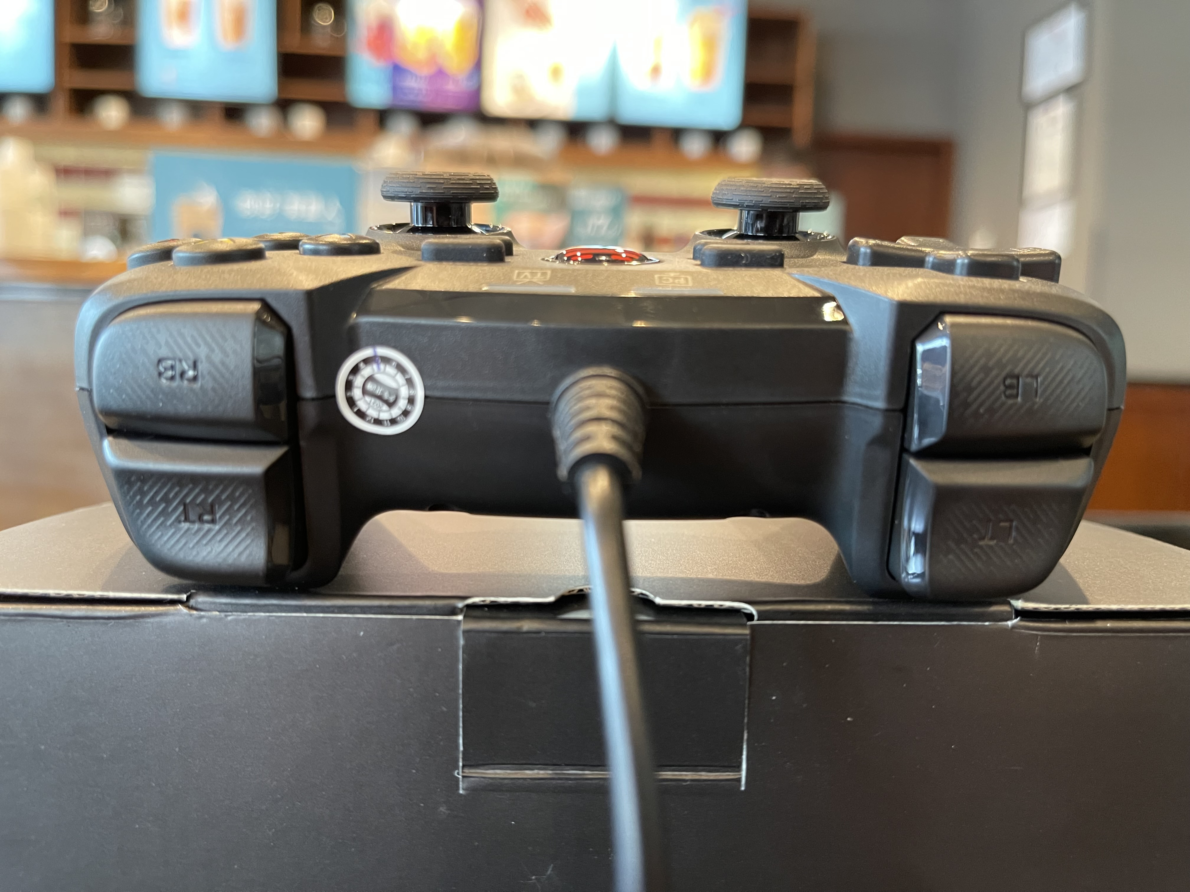 北通蝙蝠bd4e和雷神g50,北通蝙蝠4e手柄玩使命召唤