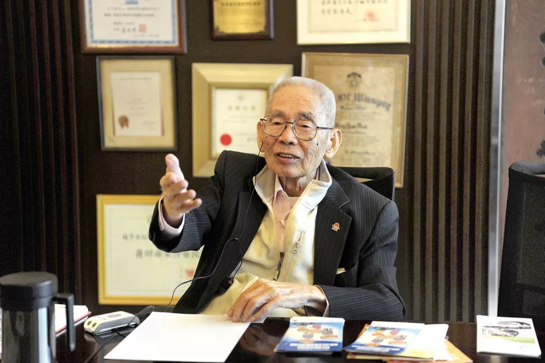 98岁赌王逝世后回首过往情史,香港十大赌王家族