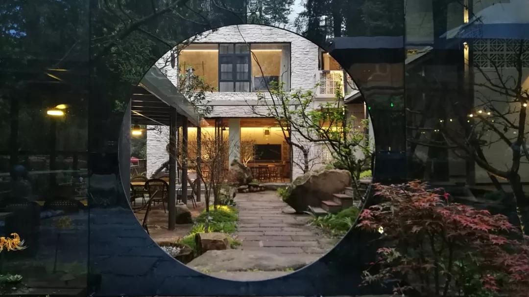 成都民宿推荐青城山,青城山花娟树屋民宿