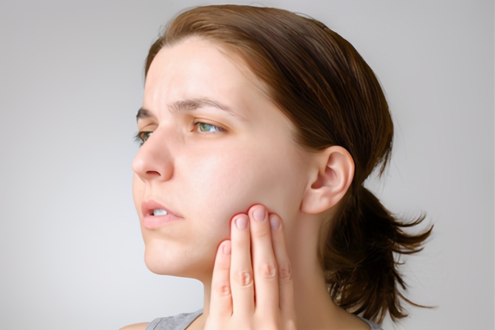 一个心脏支架的成本,支架种植牙多少钱一颗