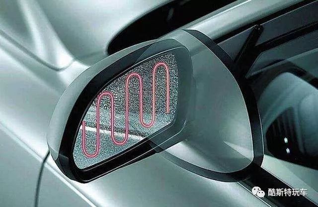 后视镜下雨天怎么防水泡,下雨后视镜看不清防水贴