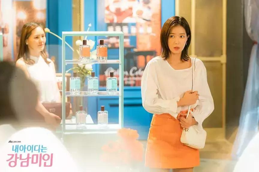 5天上岗,年入百万:微整形,正在毁掉无数中国女人