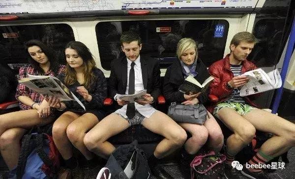 千古谜题——为什么男生都爱岔腿?