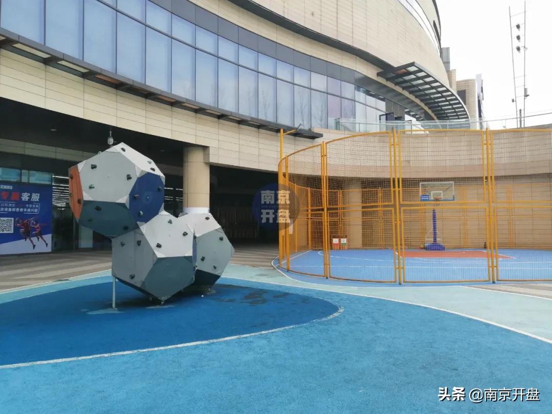 凉凉!南京顶流商场亏本抛售,竟无人接盘