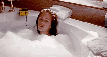 洗澡老是搓不到背怎么办,洗澡自己搓背小妙招