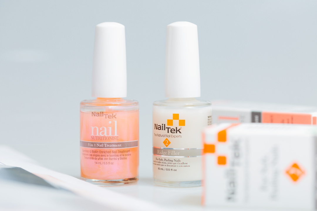 易劈易断还分层？美国专业沙龙修复甲油，给“病甲”快速“整容”