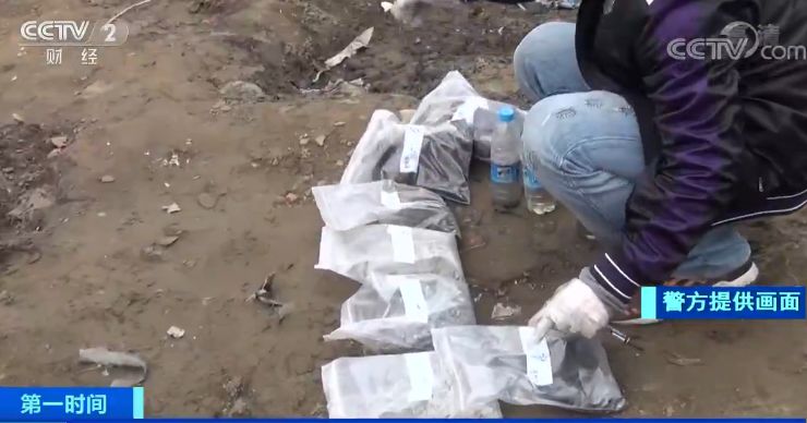 货车跨省倾倒垃圾怎么处罚,非法倾倒建筑垃圾一万吨处罚标准