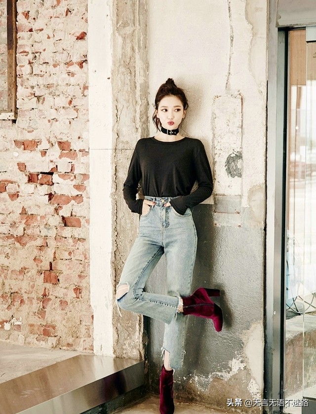 用牛仔裤穿出高贵冷艳风,牛仔裤透出姑娘的高级优雅感