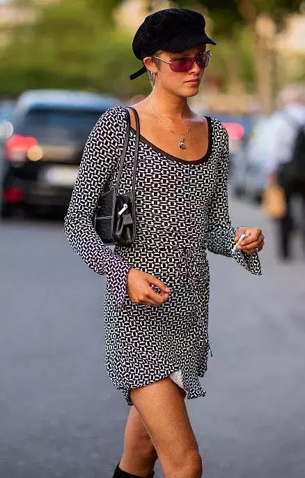 奶奶都嫌丑的旧包被Jennie背过后，半个地球的时尚博主疯狂求同款