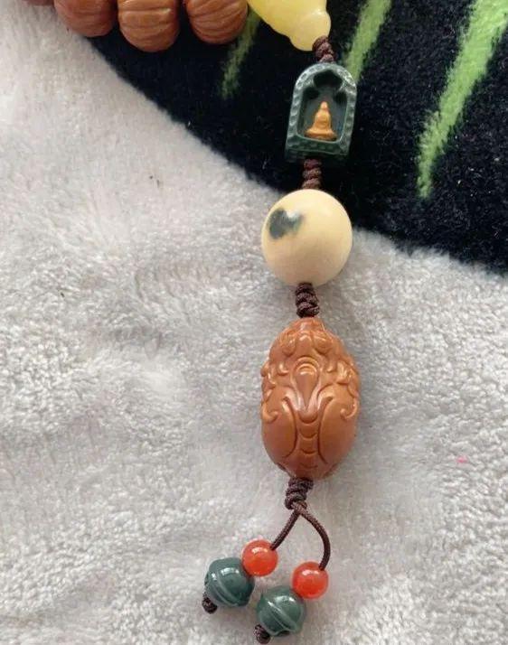 文玩有哪些坑人,文玩手串可怕吗