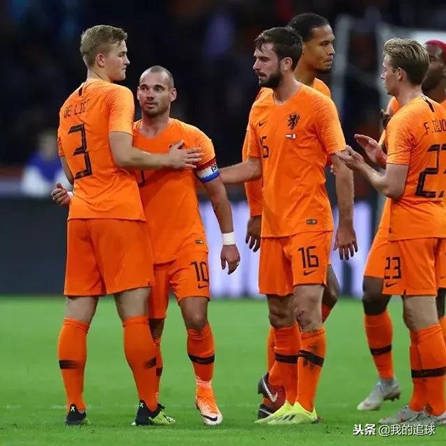 这个“金童”不简单，荷兰足球都靠他