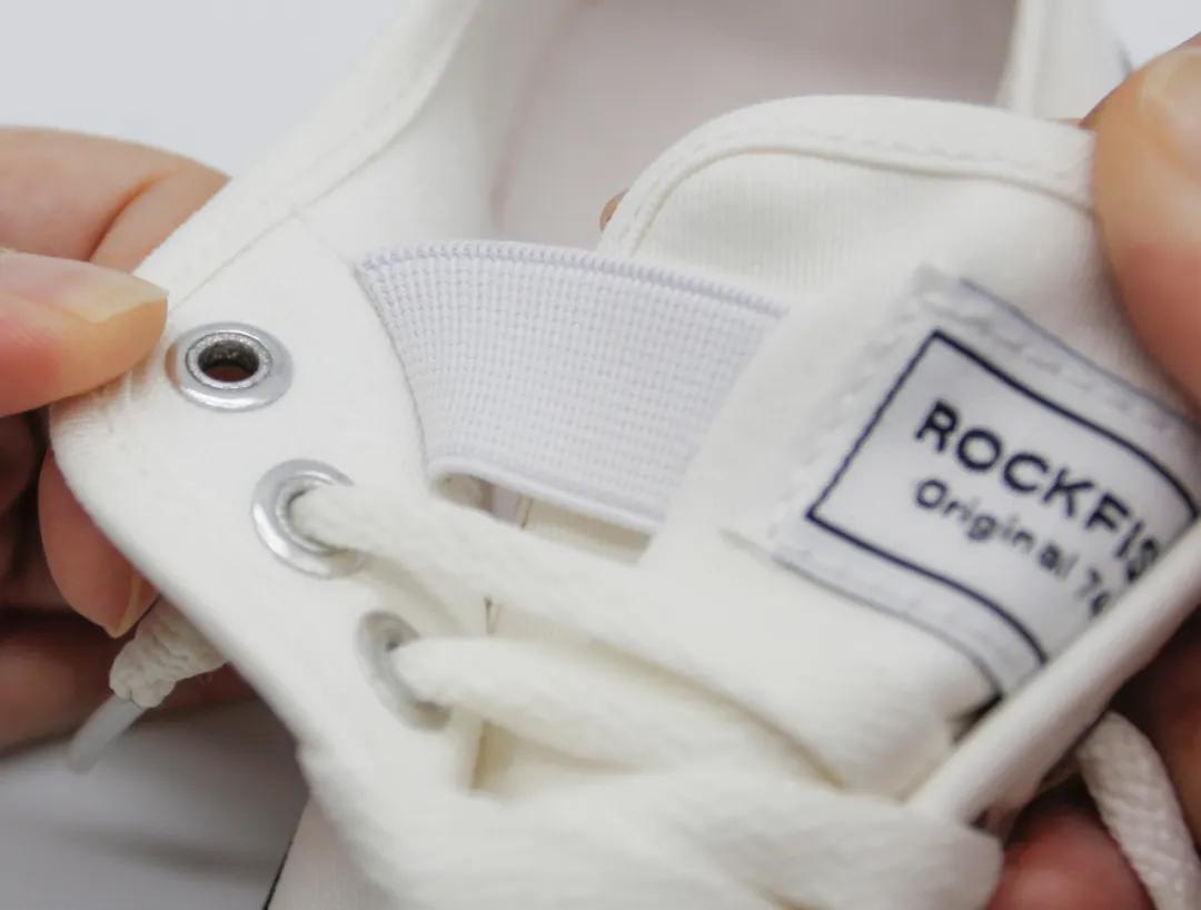 小白鞋推荐英伦风,经久耐穿的小白鞋