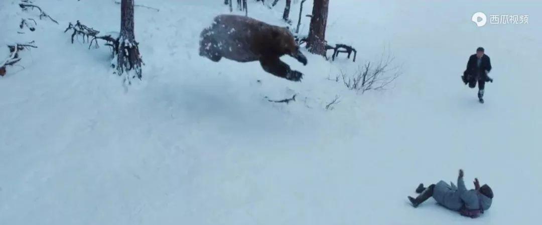 一边哭一边笑但不是很想笑,一边笑一边哭的厉害