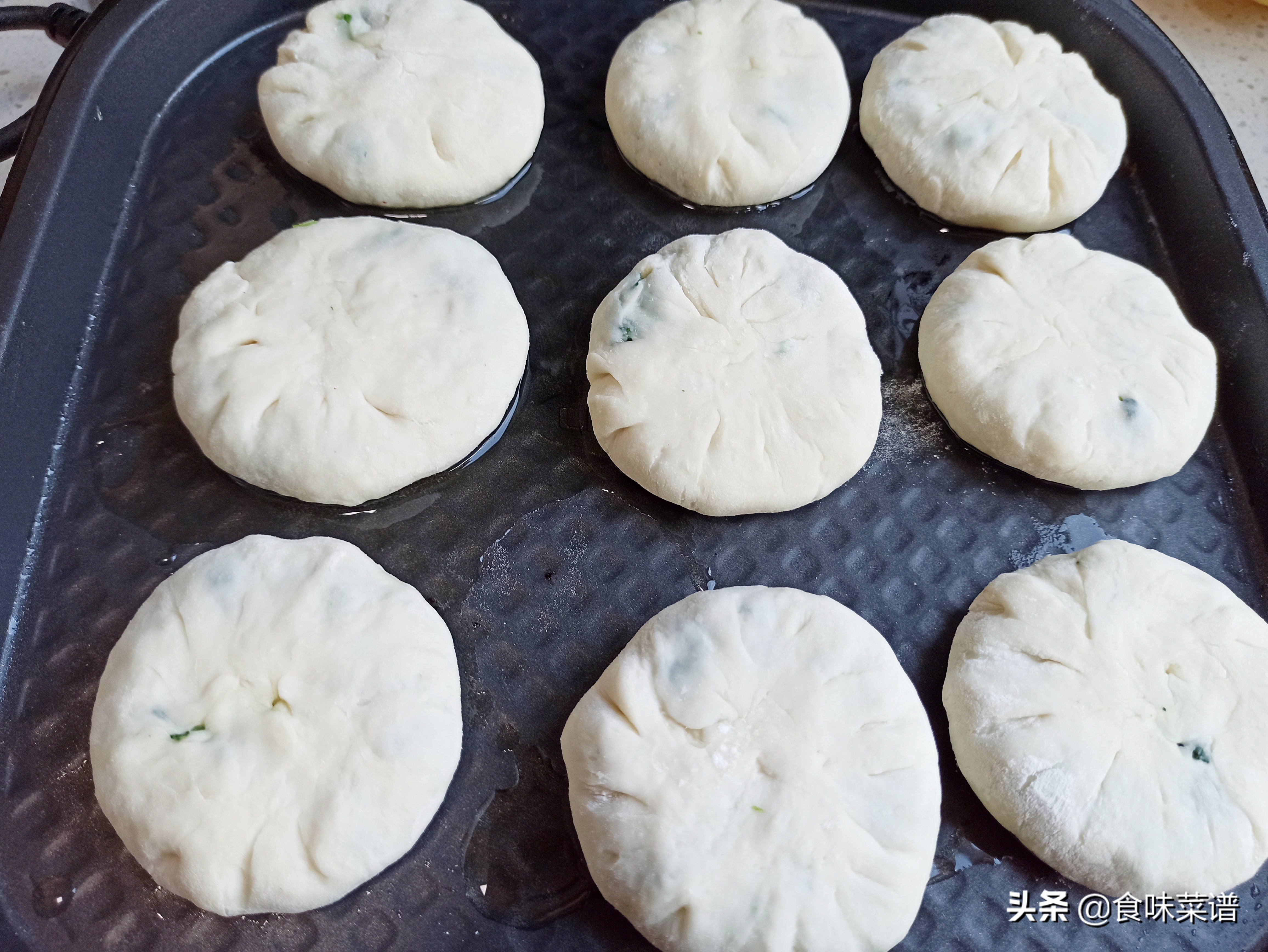 馅饼怎么做又薄又软又劲道,馅饼怎样做才松软好吃视频教程