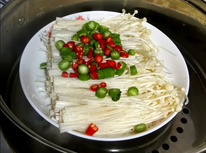 金针菇这样做清凉爽口鲜香好吃,麻辣金针菇怎样做最好吃