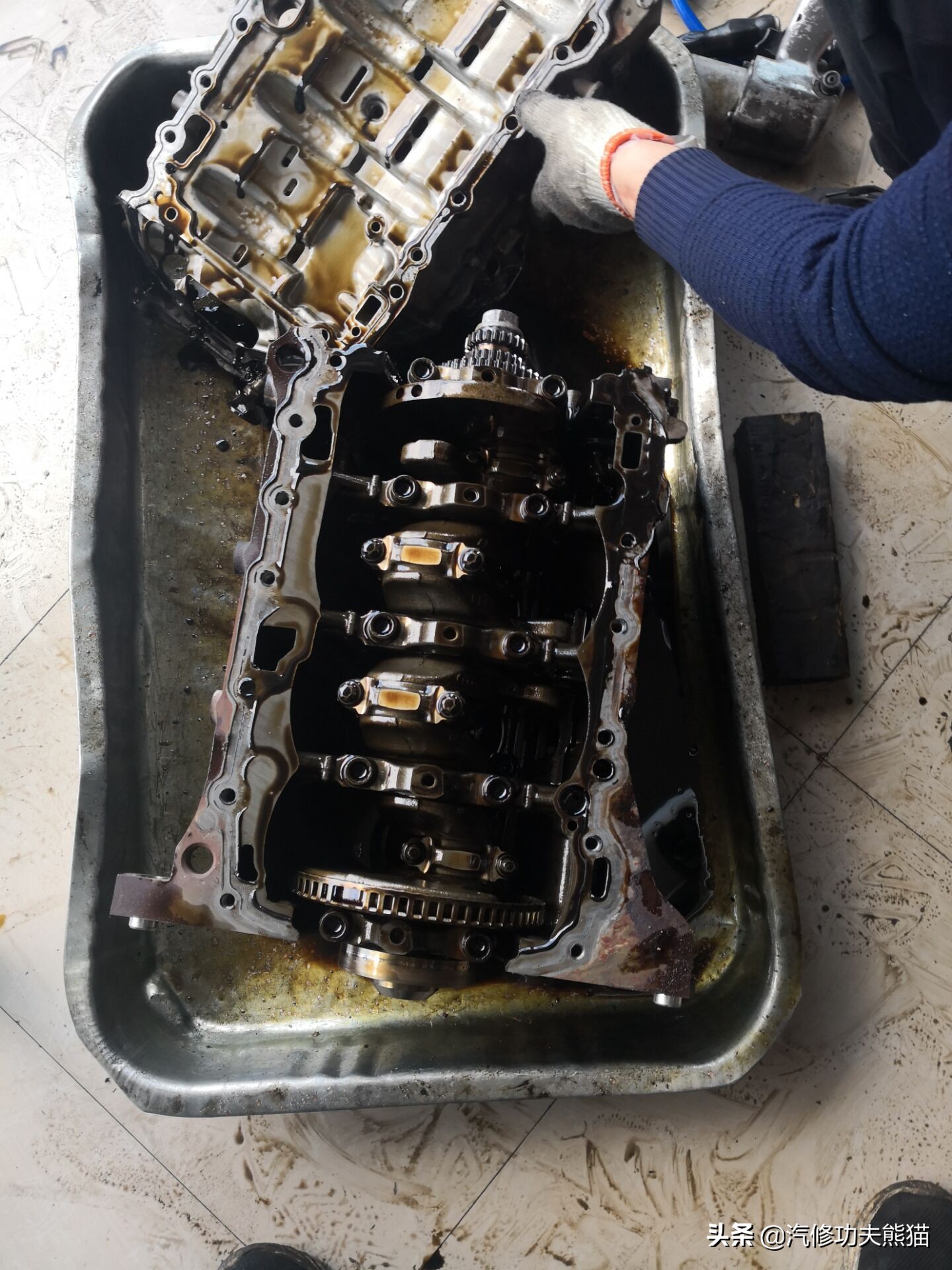 斯柯达烧机油是免拆治理还是大修,斯柯达昊锐烧机油大修