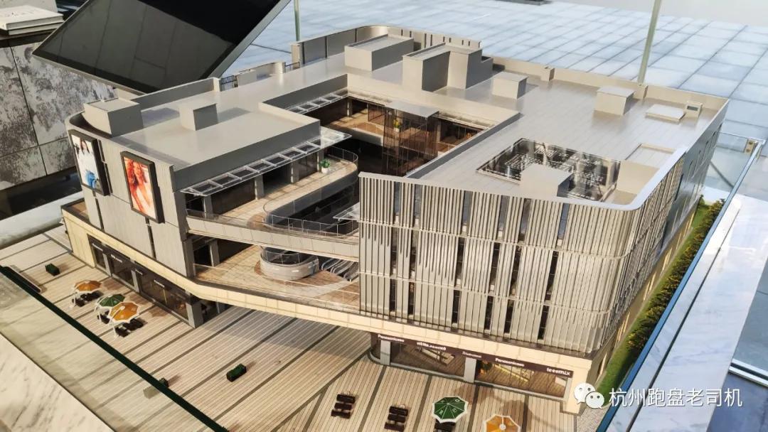 150万买叠墅,临平奥特莱斯洋房