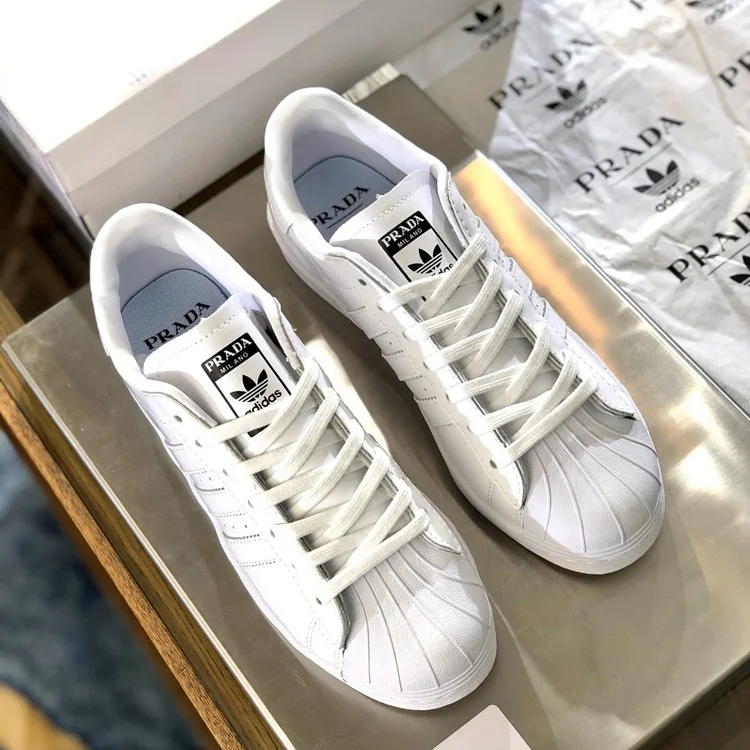 普拉达阿迪达斯联名衣服,普拉达阿迪达斯联名