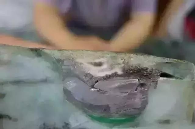 翡翠造假手段,翡翠疯狂造假