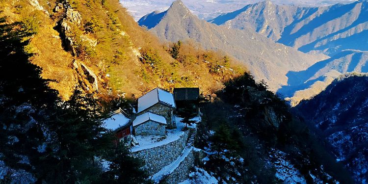 20210117独行太兴山，误入佛国秘境花石湾