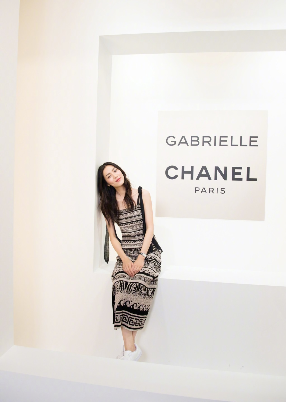 平胸女孩穿啥都好看,平胸女孩穿衬衫