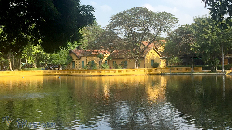 越南河内景点胡志明陵,越南帝王游胡志明
