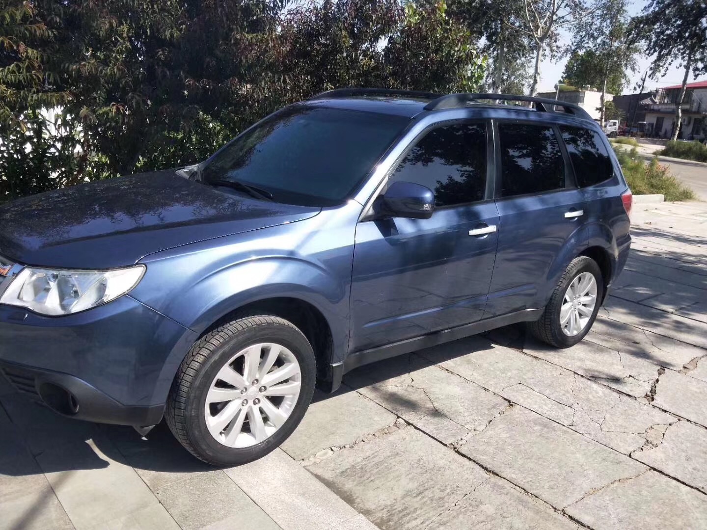 16年2.5斯巴鲁森林人二手车多少钱,二手车斯巴鲁森林人哪年的比较好