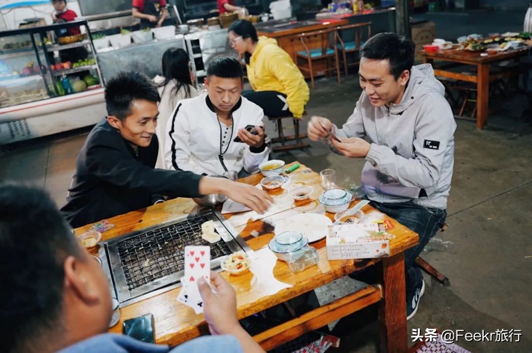 被刘昊然种草的云南小城，全网0攻略，我们花不到2k就逛吃6天