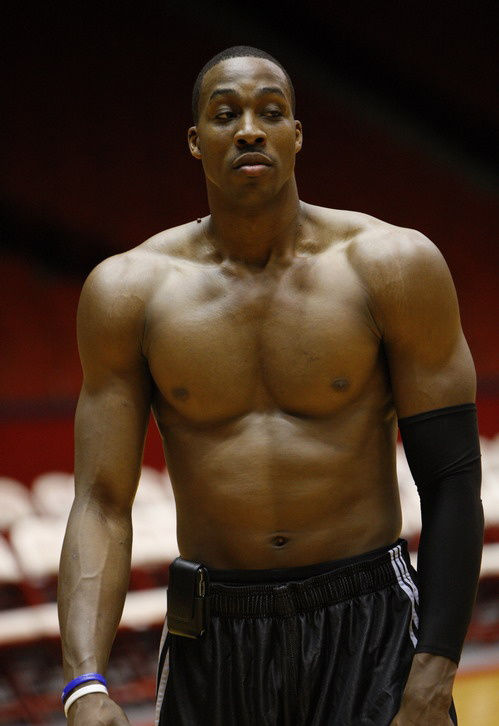 盘点那些一年身高暴涨的nba球星,身高突变的10位nba球星