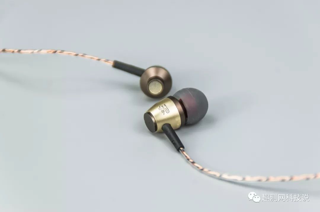 淘宝有很多价格较低的品牌耳机,普通耳机与上千元耳机的音质差别