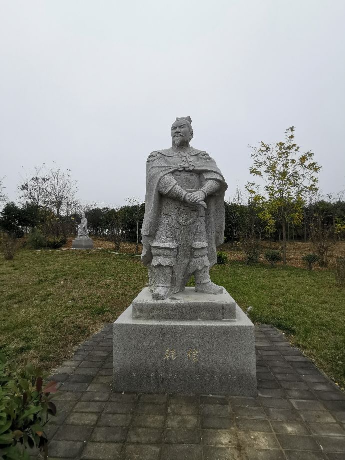 武官不怕死，文官不爱钱，人民安居乐业，百业兴旺，怎能不强盛？