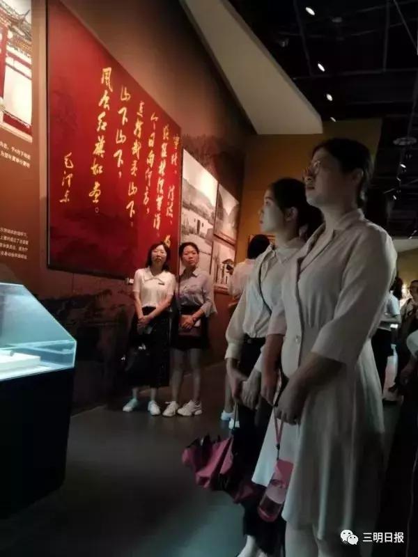 市区两级领导看望慰问广大教师,县领导看望慰问教师和教育工作者