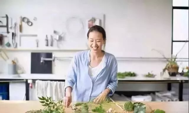 只要花点心思，破房子也能变成网红花店，这里明星都喜欢来打卡