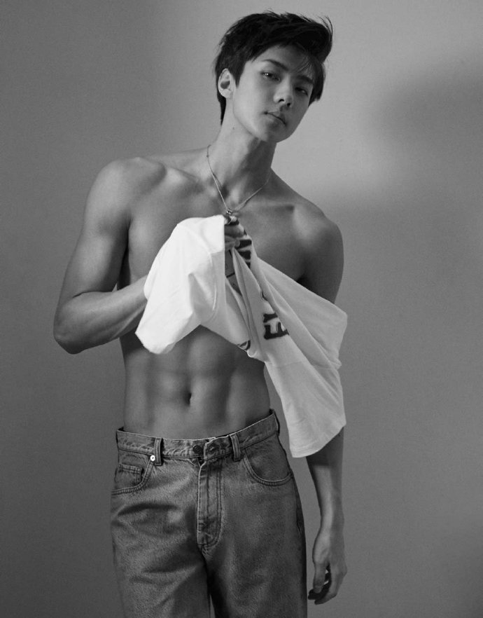 腰细的十大女星,腰细的明星有哪些