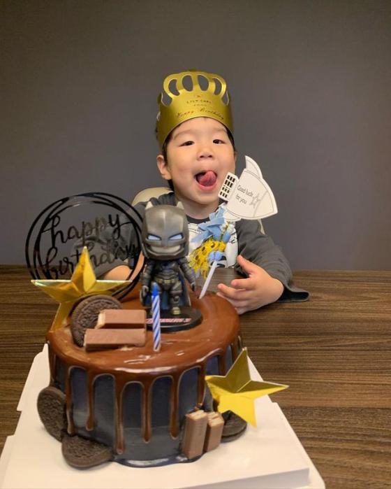 武磊祝你生日快乐视频,武磊给儿子庆生