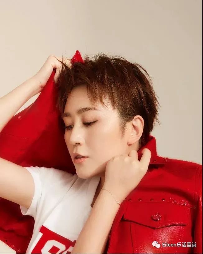 曾被劝整容，坚守姐弟恋，36亿喜剧女王马丽逆流而上自有精彩