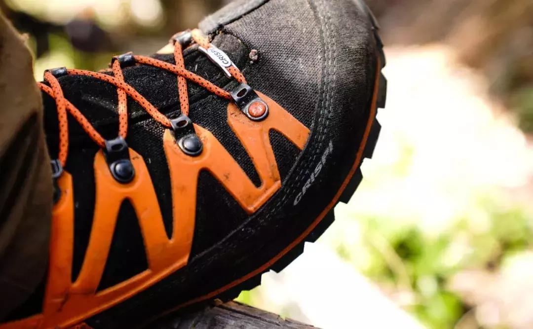 可以防崴脚的户外鞋,户外运动推荐鞋子品牌