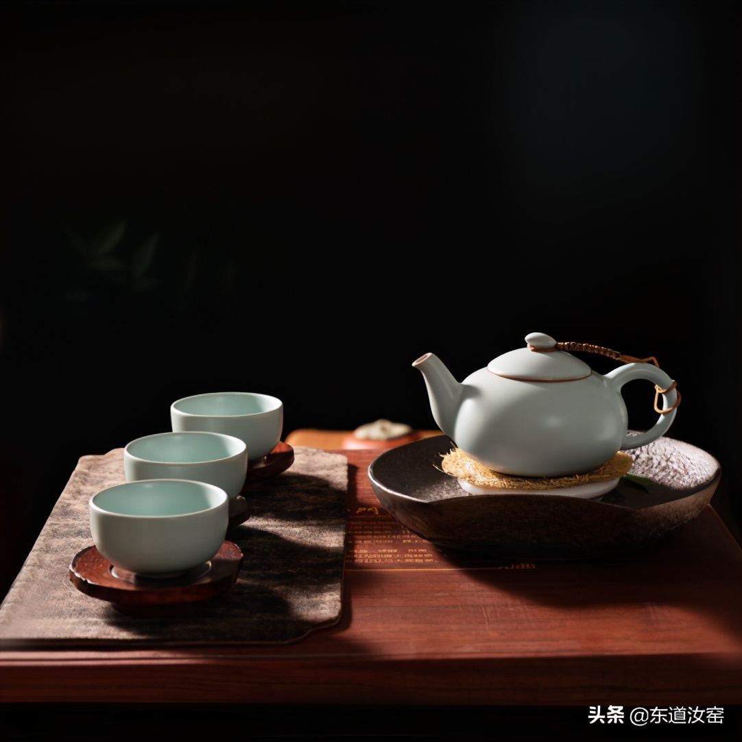 汝窑会不会沾茶渍不好洗,如何清洗汝窑上的茶渍