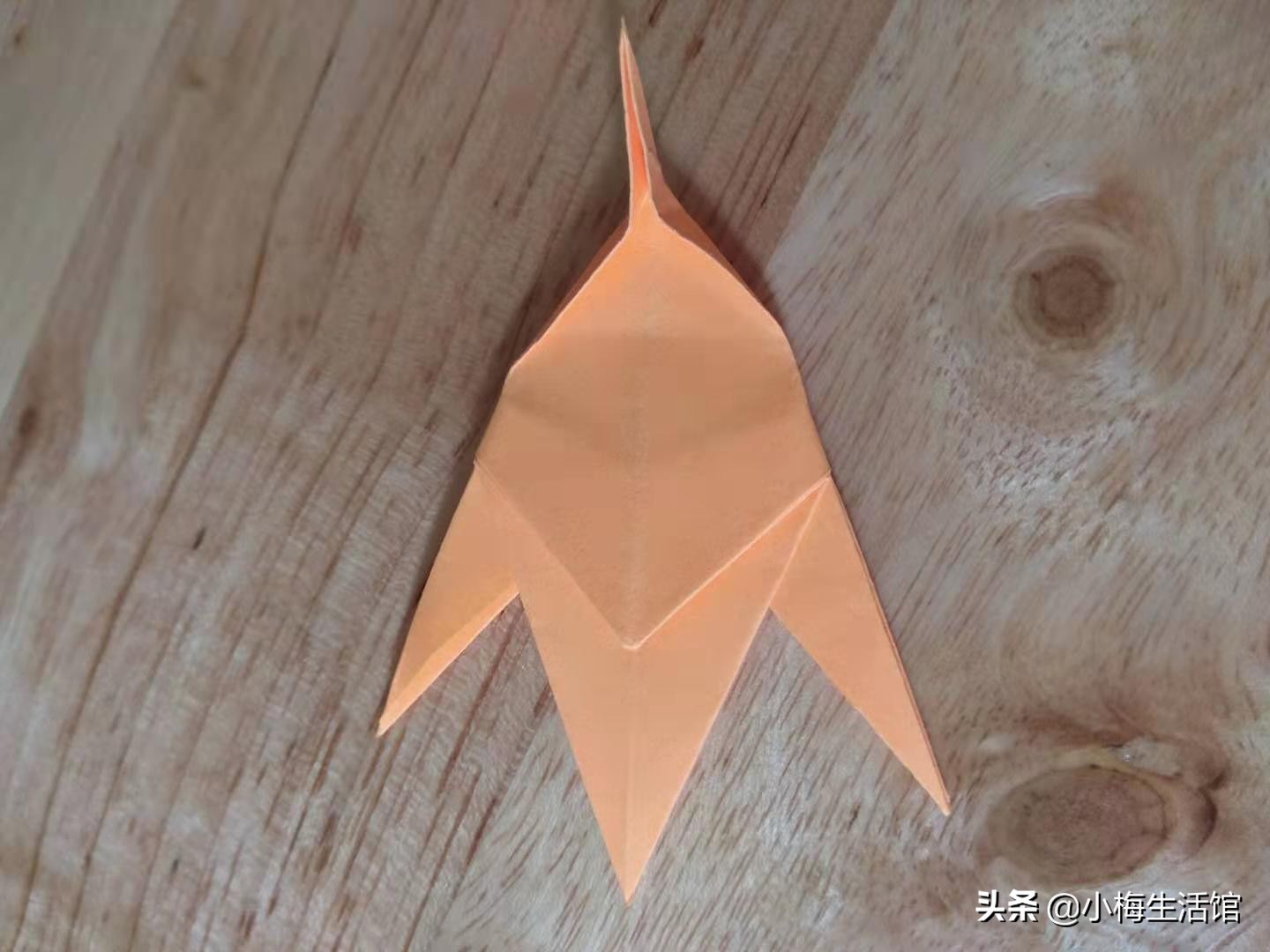 可爱的手工折纸小鱼,折法简单,适合小朋友学的折纸鱼