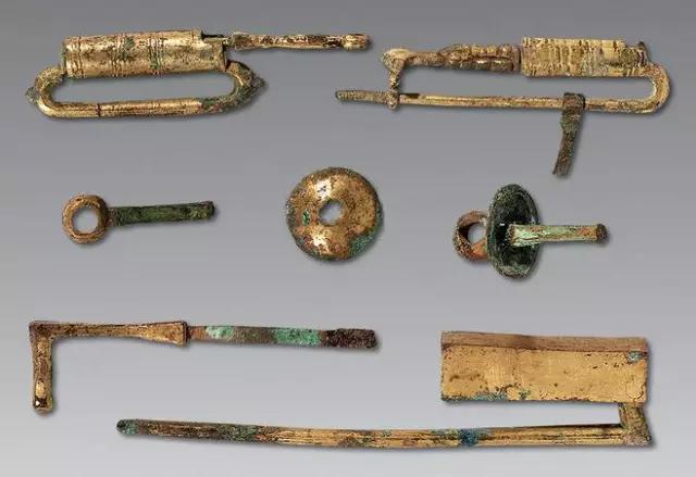 从前的锁好看钥匙也精美,从前的锁好看钥匙也精美什么意思