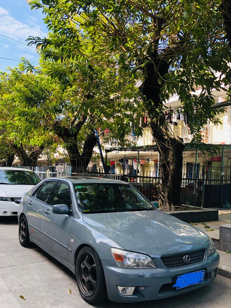 凌志is200改宽体,凌志is200跟250的区别