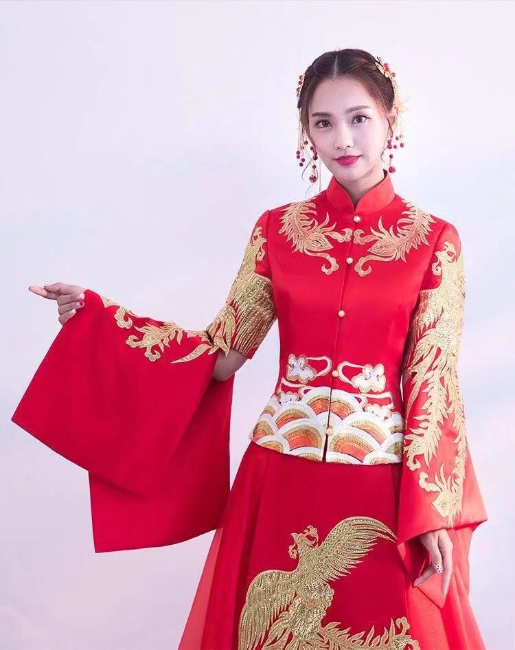 最适合穿中式嫁衣,新款秀禾服新娘礼服中式嫁衣